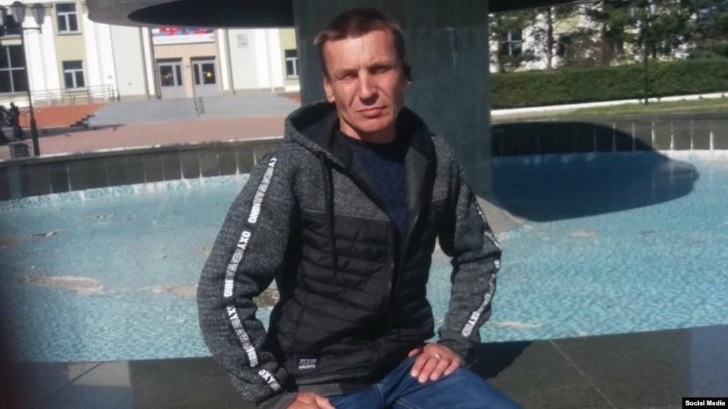 The father of a Russian officer who died in Ukraine will be tried for discrediting the Russian army